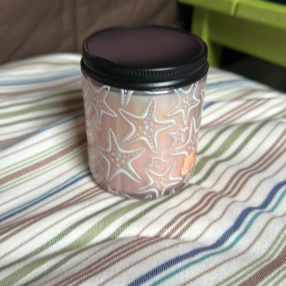 White Barn Island Papaya Single Wick Candle